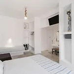 Irini Guest house 3*