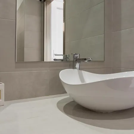 בית הארחה Irini